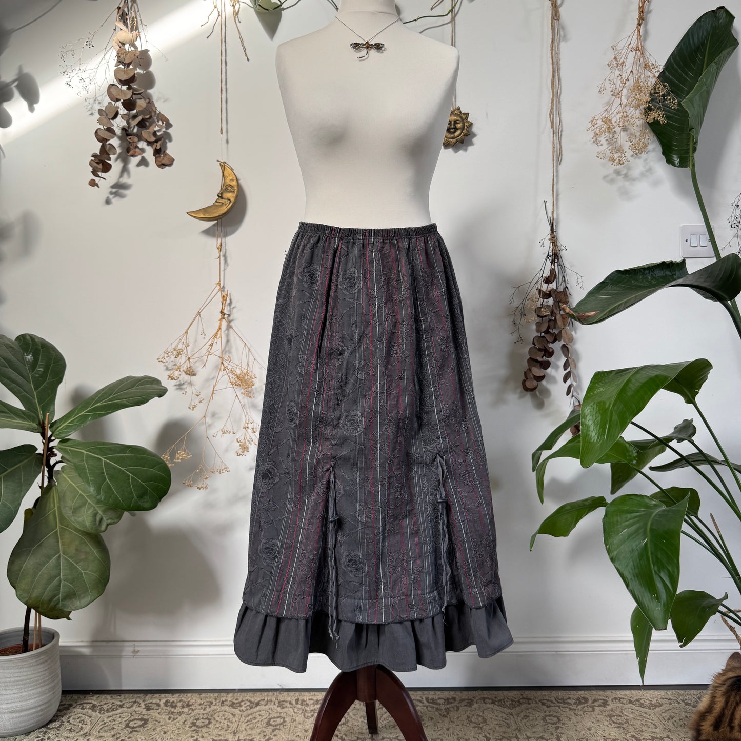 Grey ruched skirt - size M