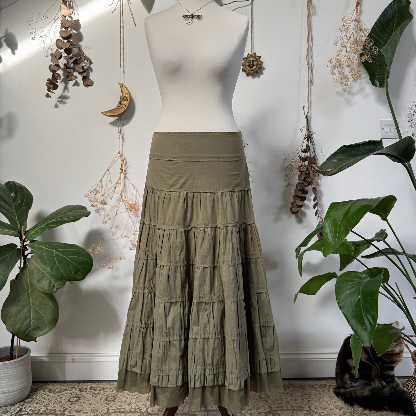 Khaki tiered skirt - size M/L