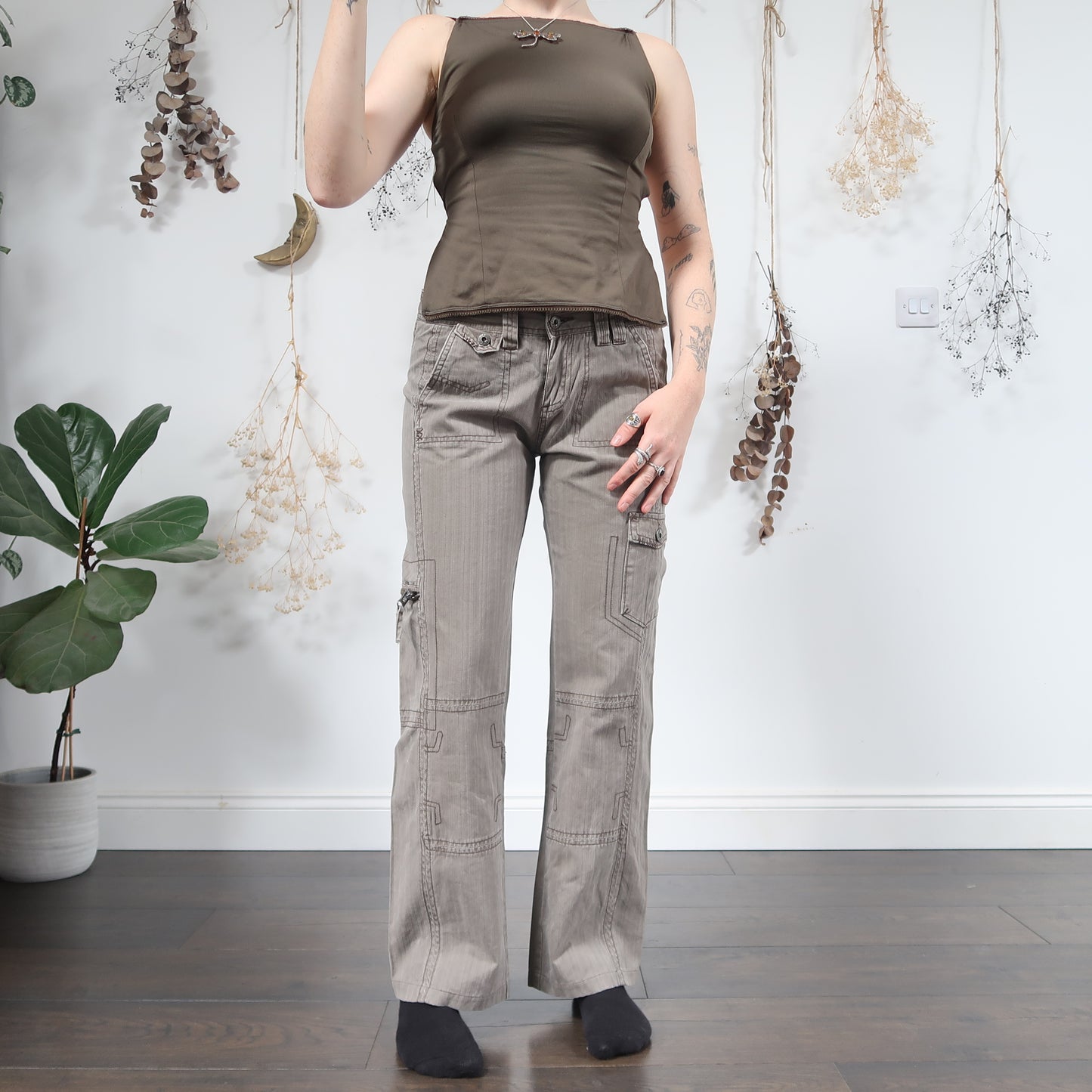 Brown cargo trousers - size M