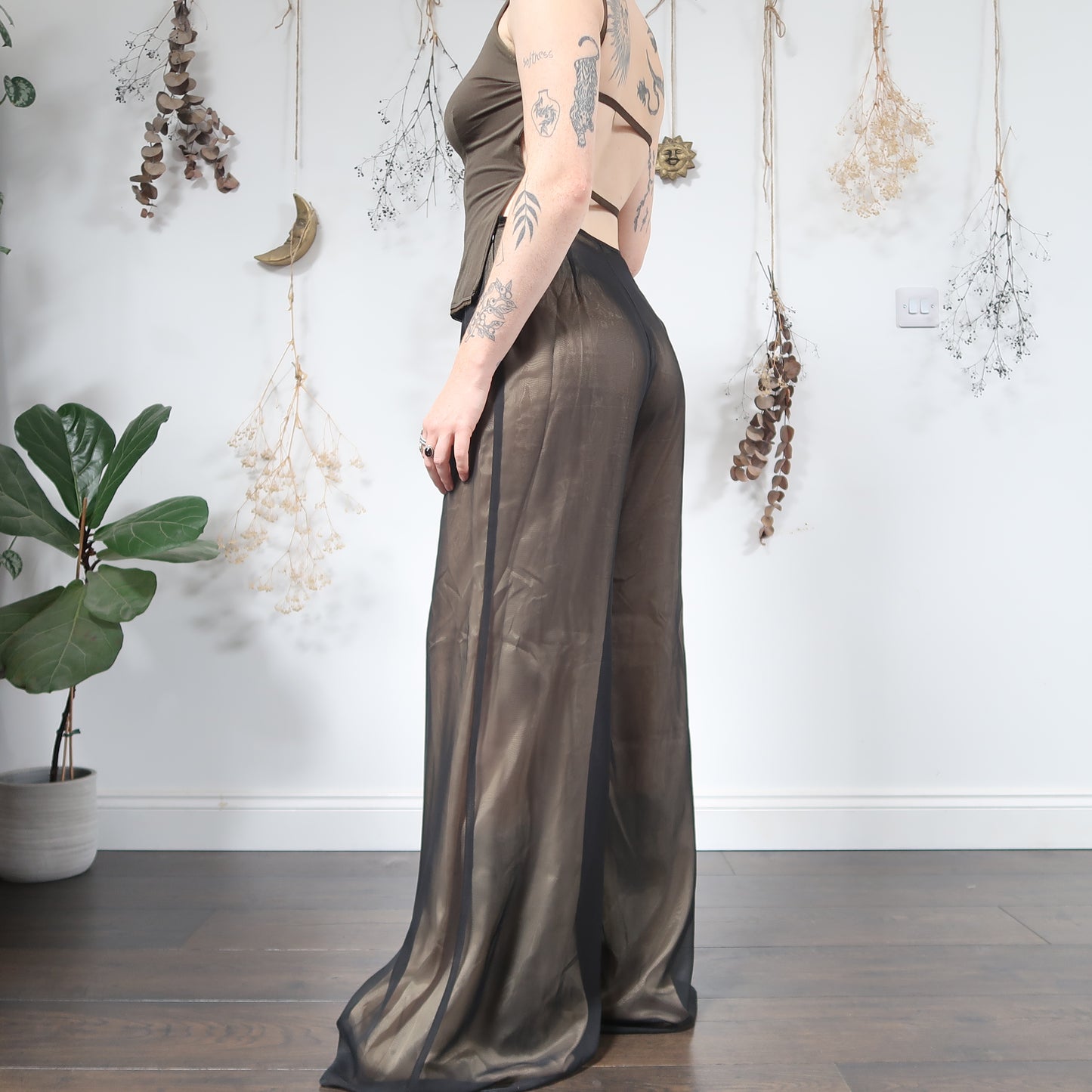 Flared flowy trousers - size M