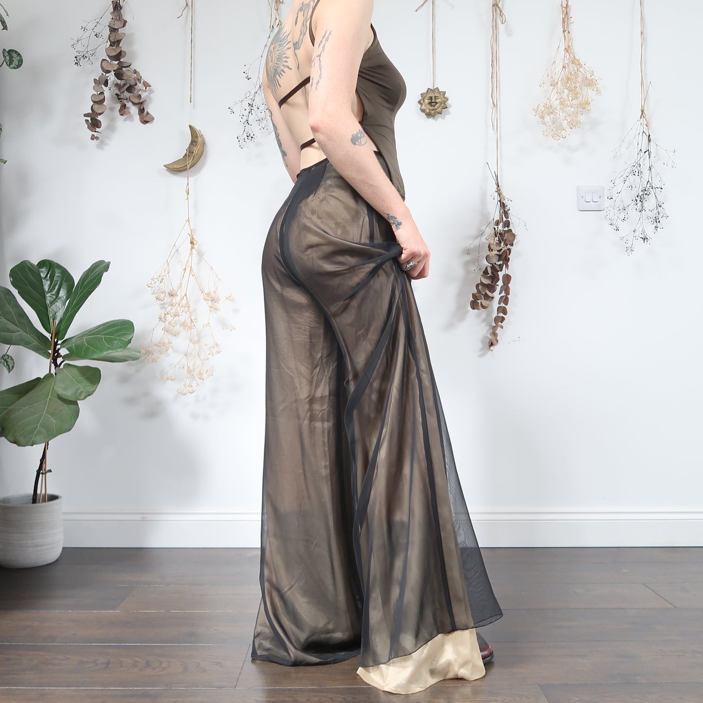 Flared flowy trousers - size M