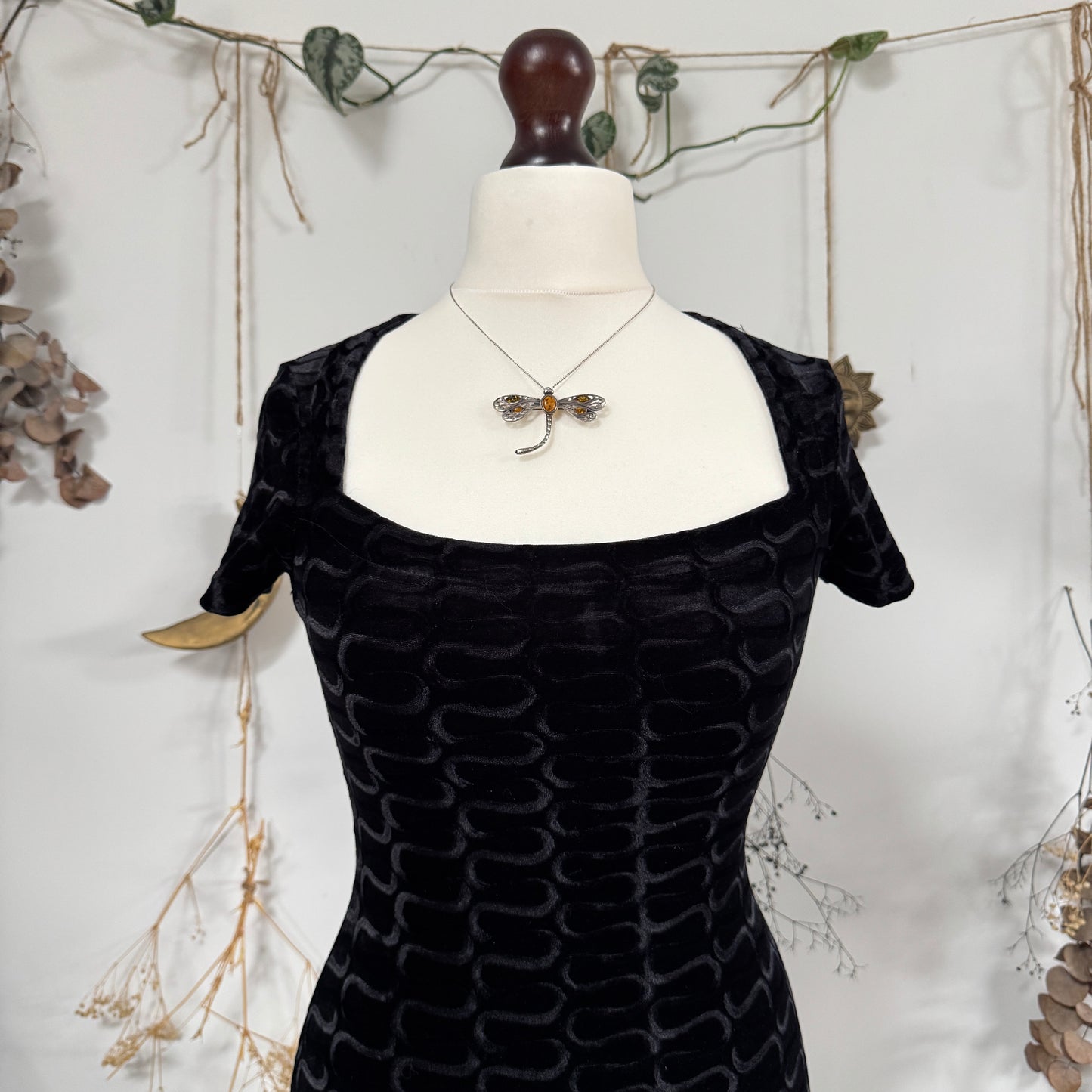 Black velvet dress - size S