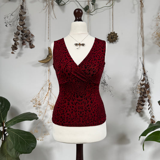 Red slinky top - size M/L