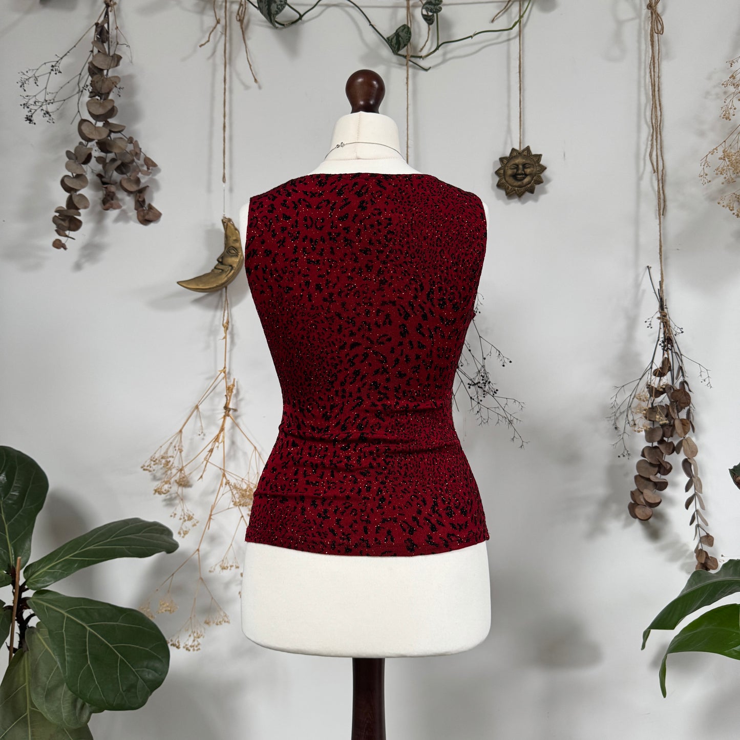 Red slinky top - size M/L