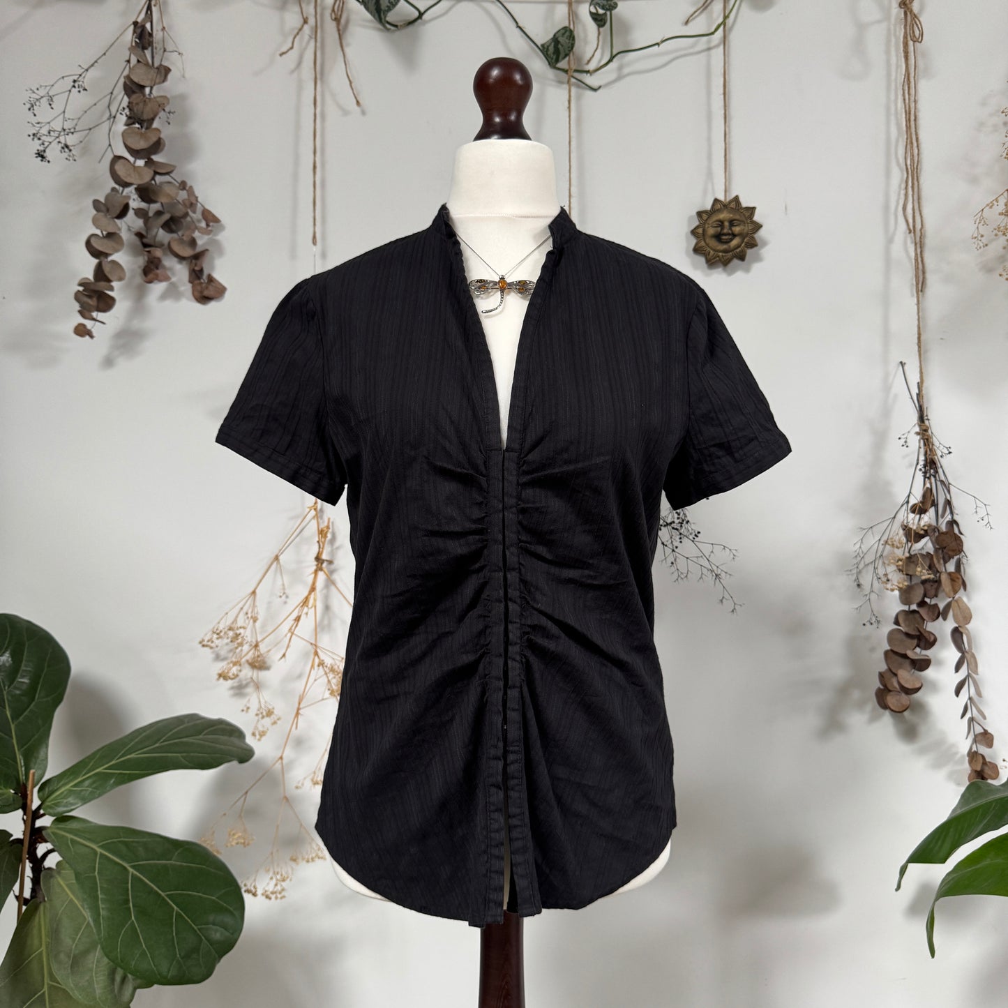 Ruched hook and eye blouse - size L