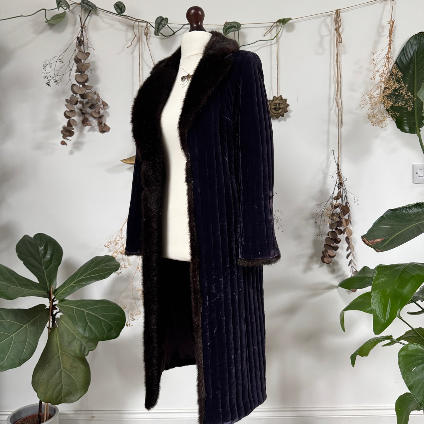 Purple velvet coat - size S