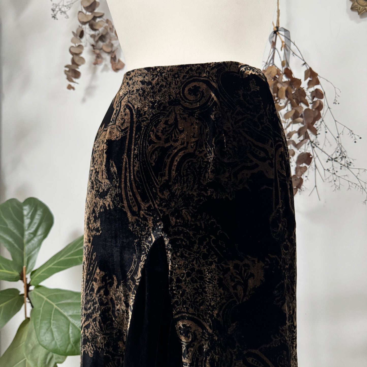 Vintage velvet skirt - size S