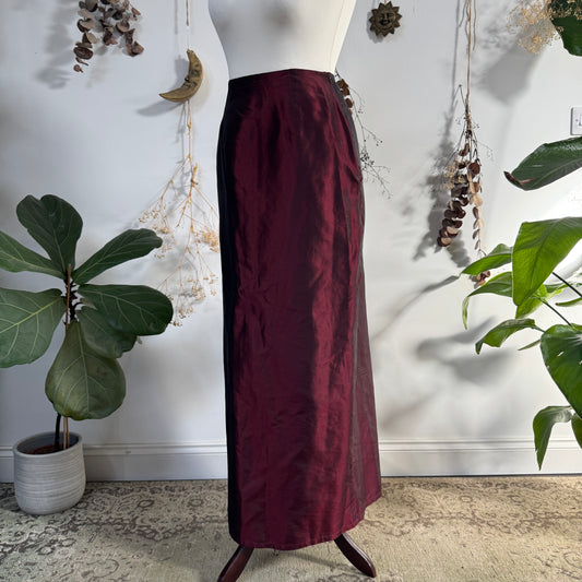 Red iridescent skirt - size S/M