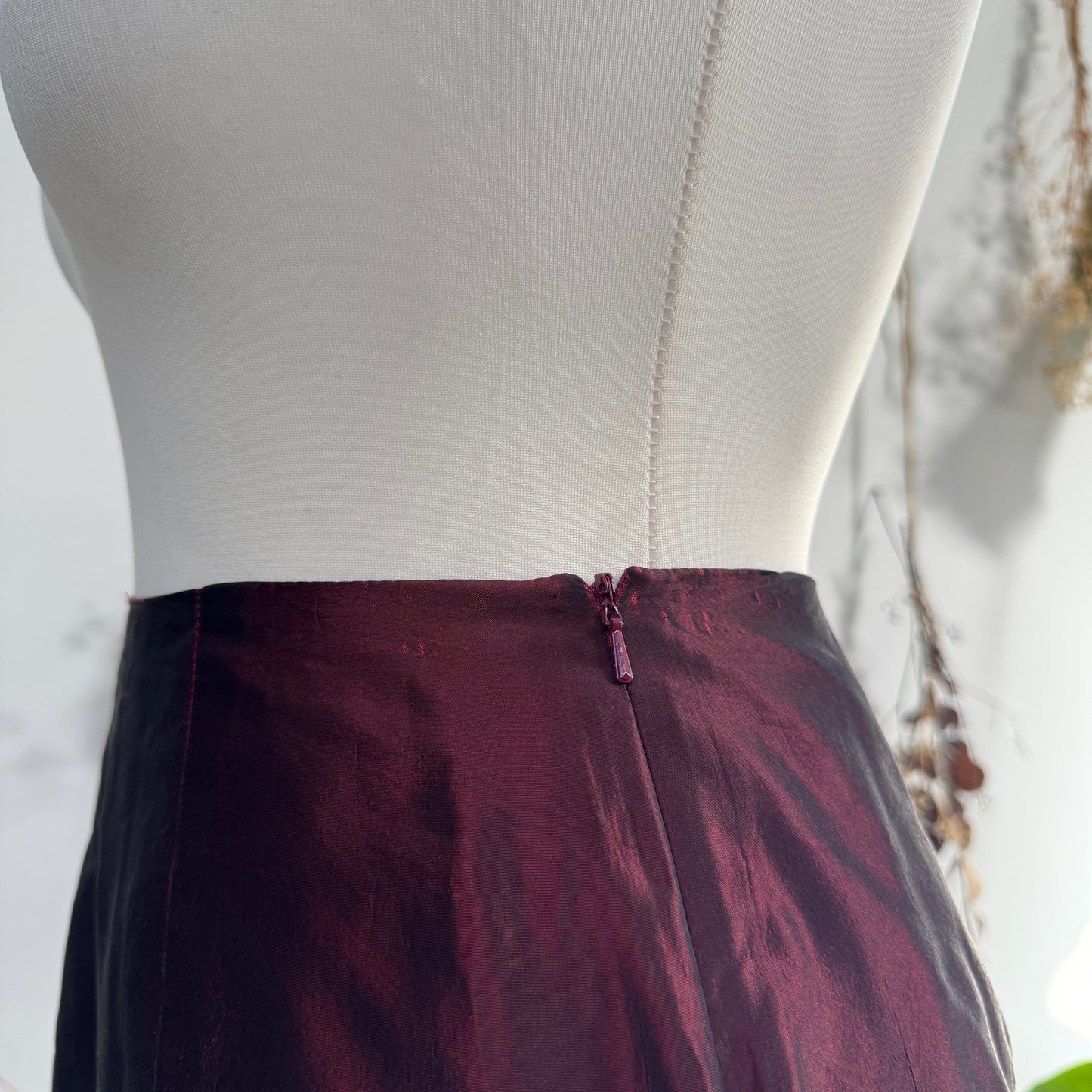 Red iridescent skirt - size S/M