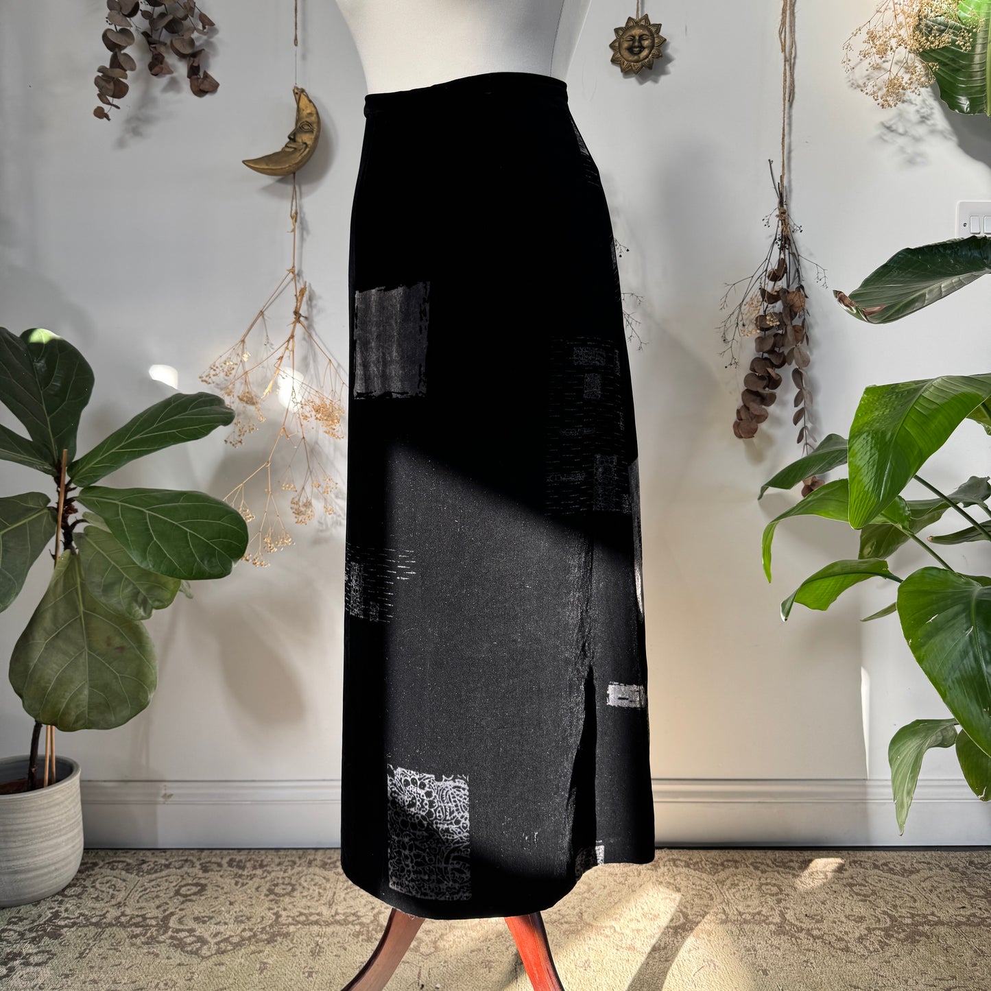 Velvet skirt - size S