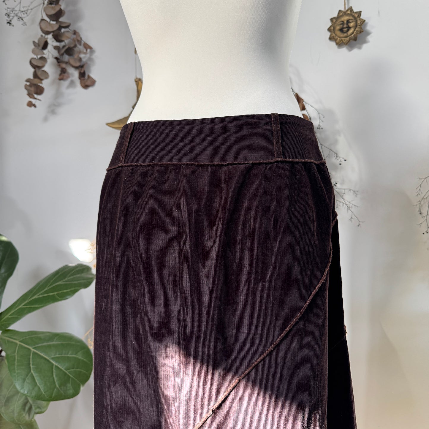 Purple cord skirt - size M/L