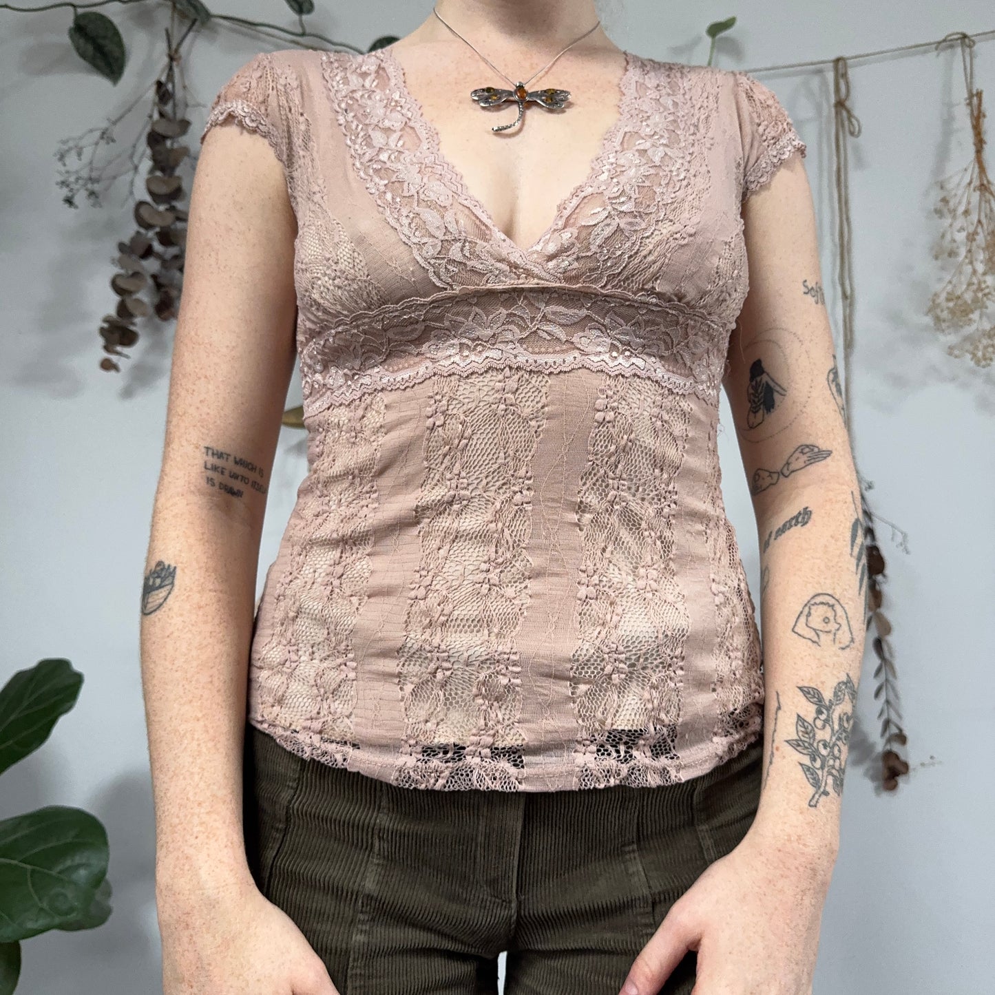 Lace tshirt - size XS/S