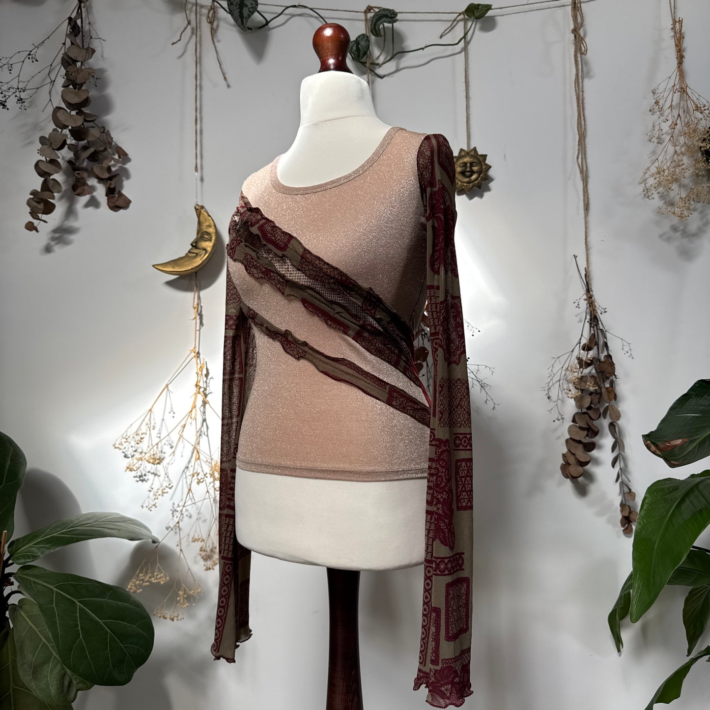 Save the Queen top - size M