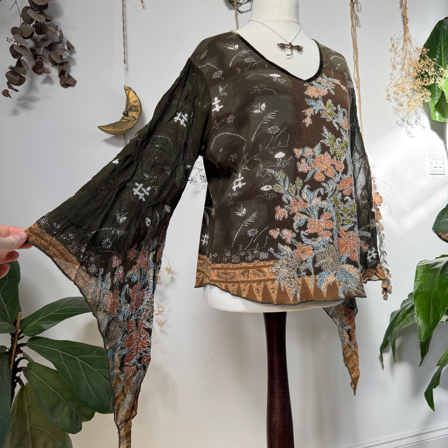 Khaki floral top - size XL