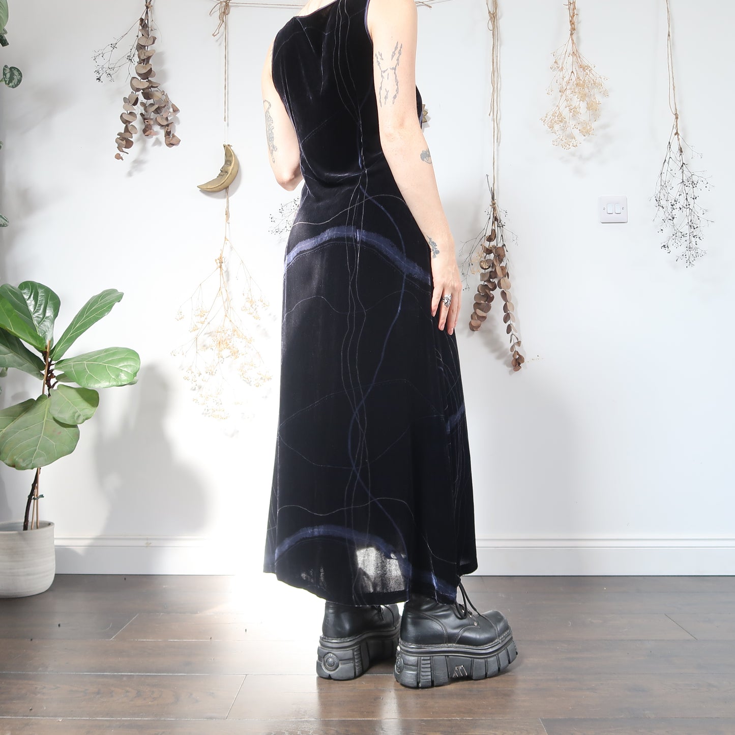 Velvet maxi dress - size M