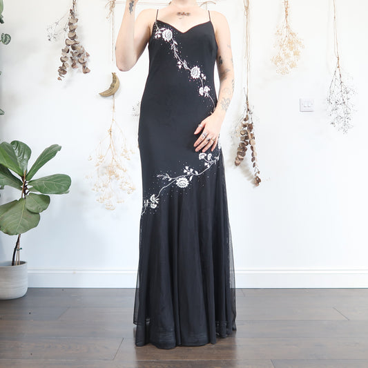 Embroidered dress - size L