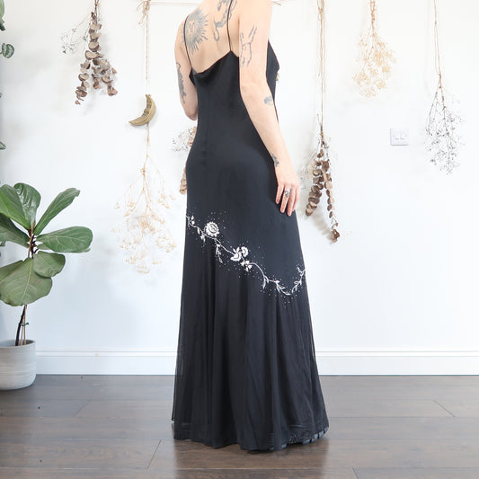Embroidered dress - size L
