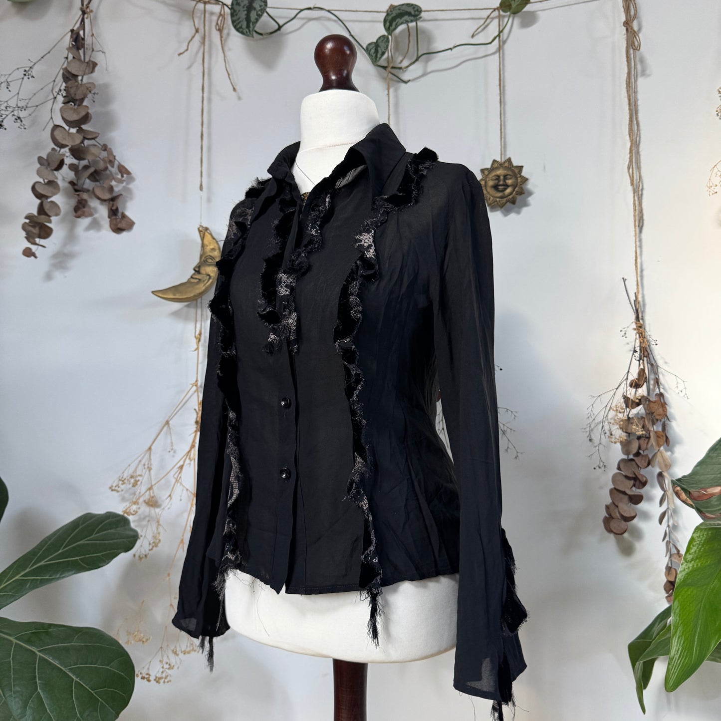 Black shirt - size M