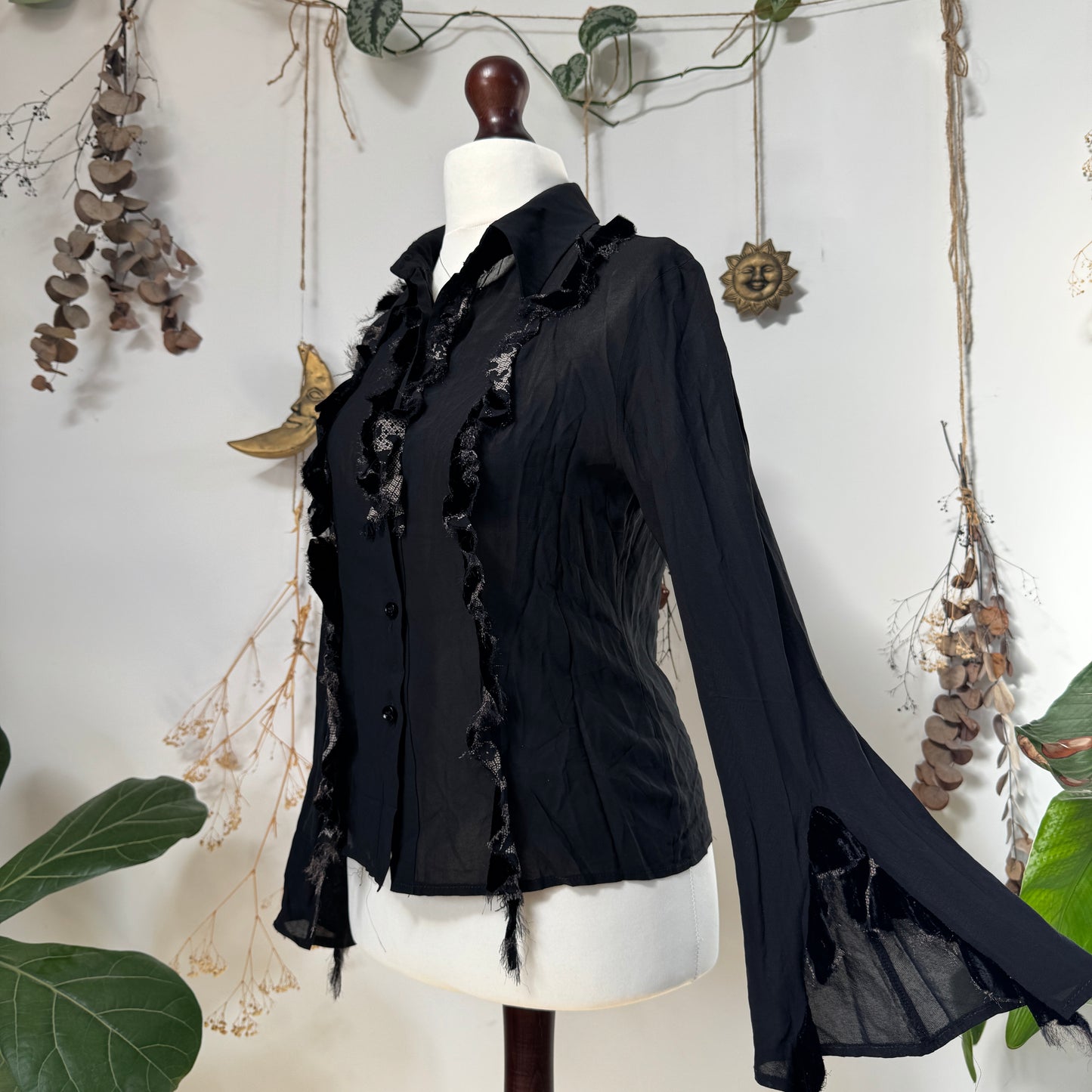 Black shirt - size M