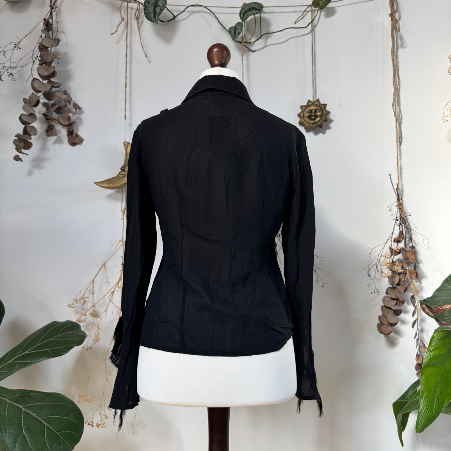 Black shirt - size M