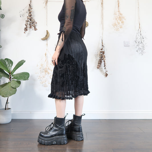 Black velvet skirt - size S