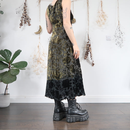 Green velvet dress - size S/M