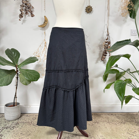 Pinstripe skirt - size L