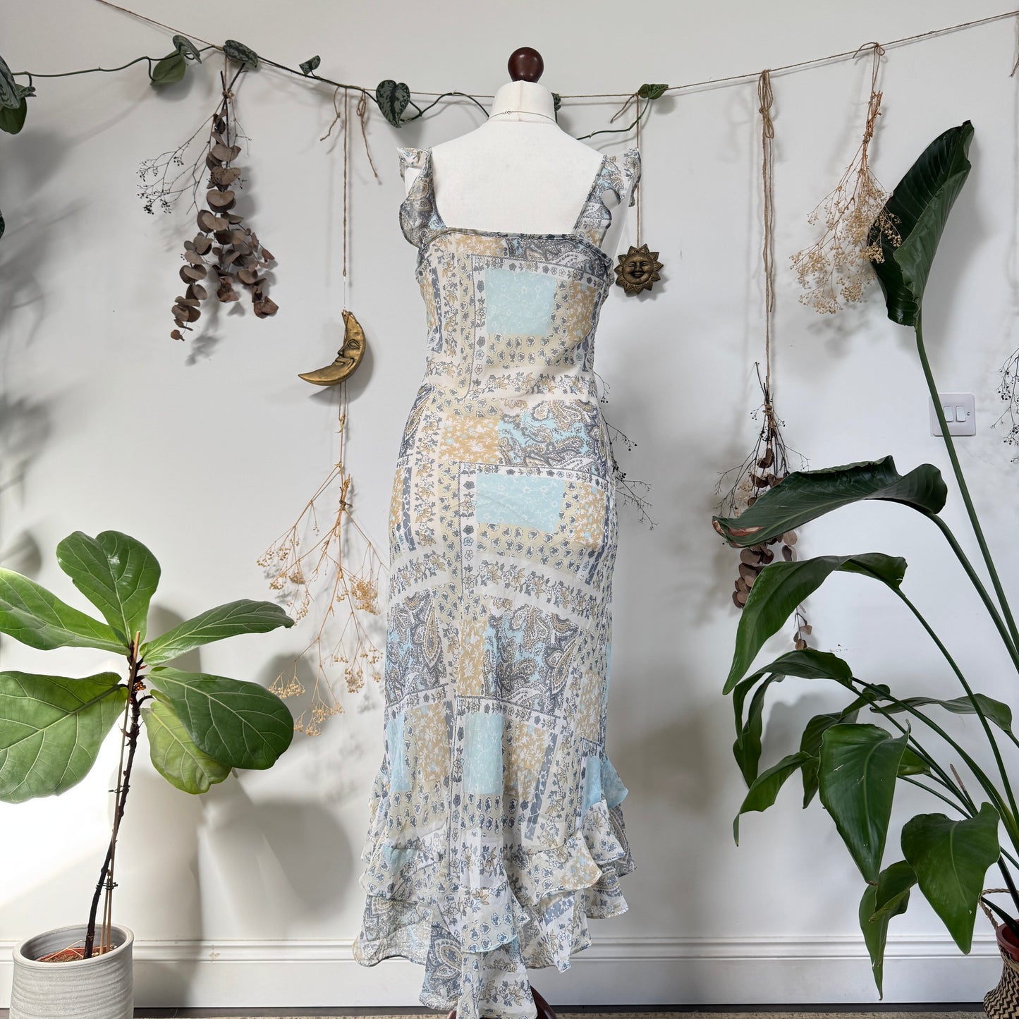 Blue floral dress - size M