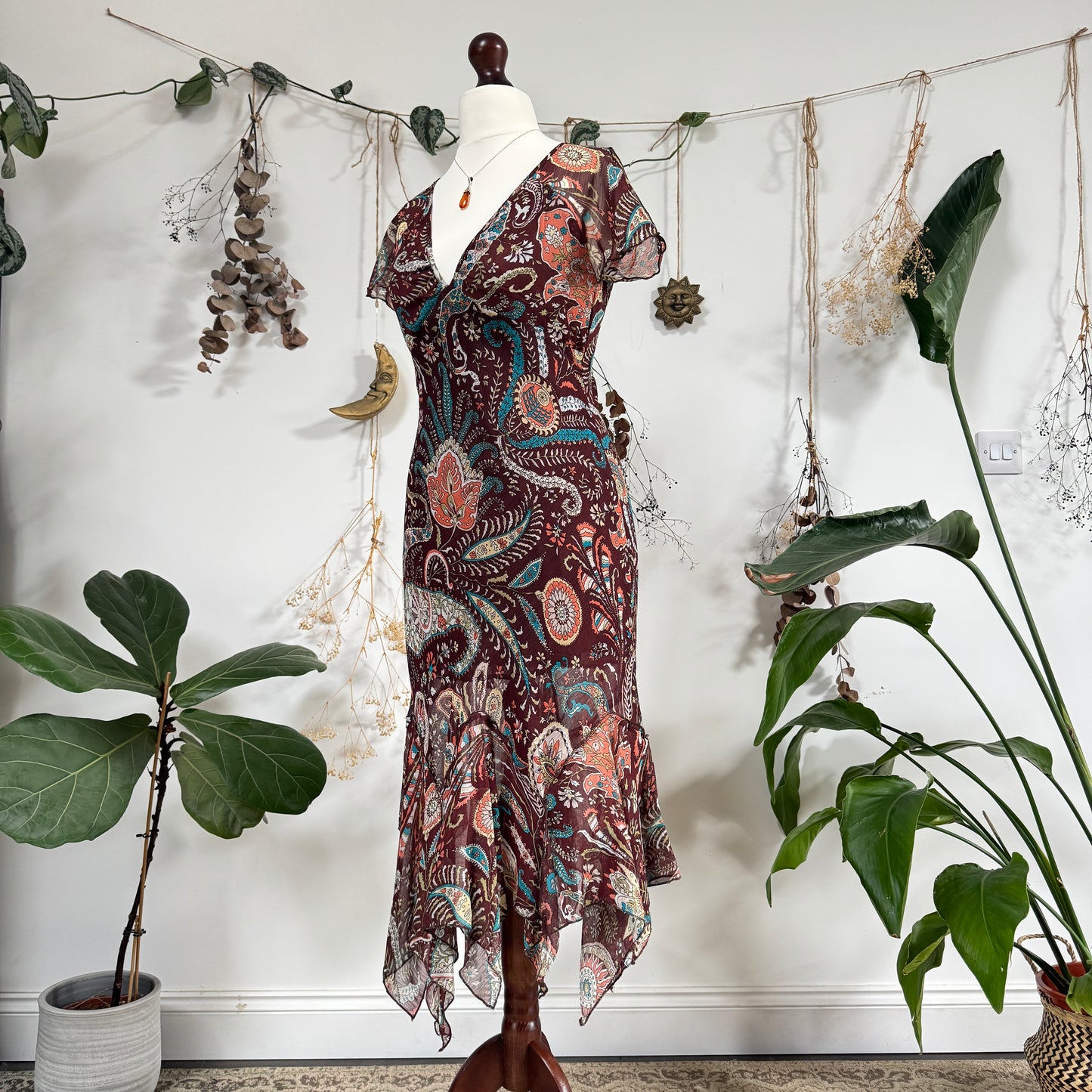 Brown paisley dress - size M