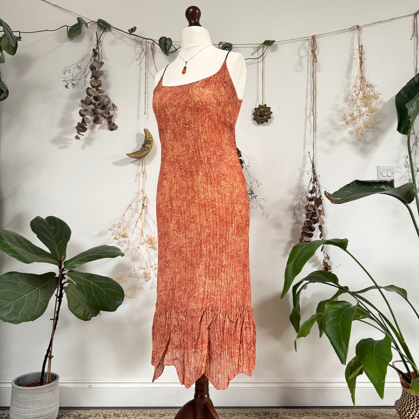 Crinkle dress - size M