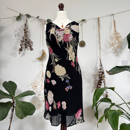 Floral midi dress - size M