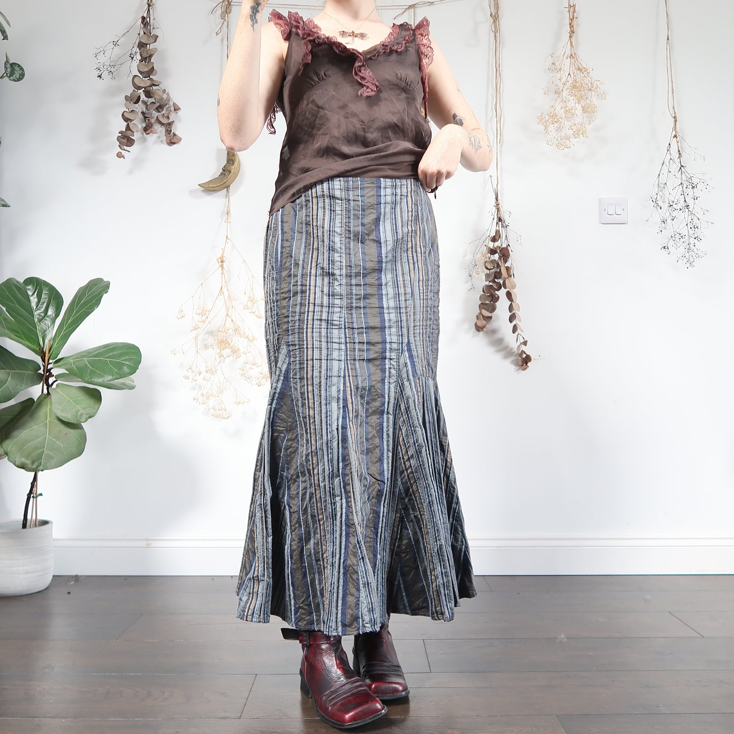 Blue stripe skirt - size M