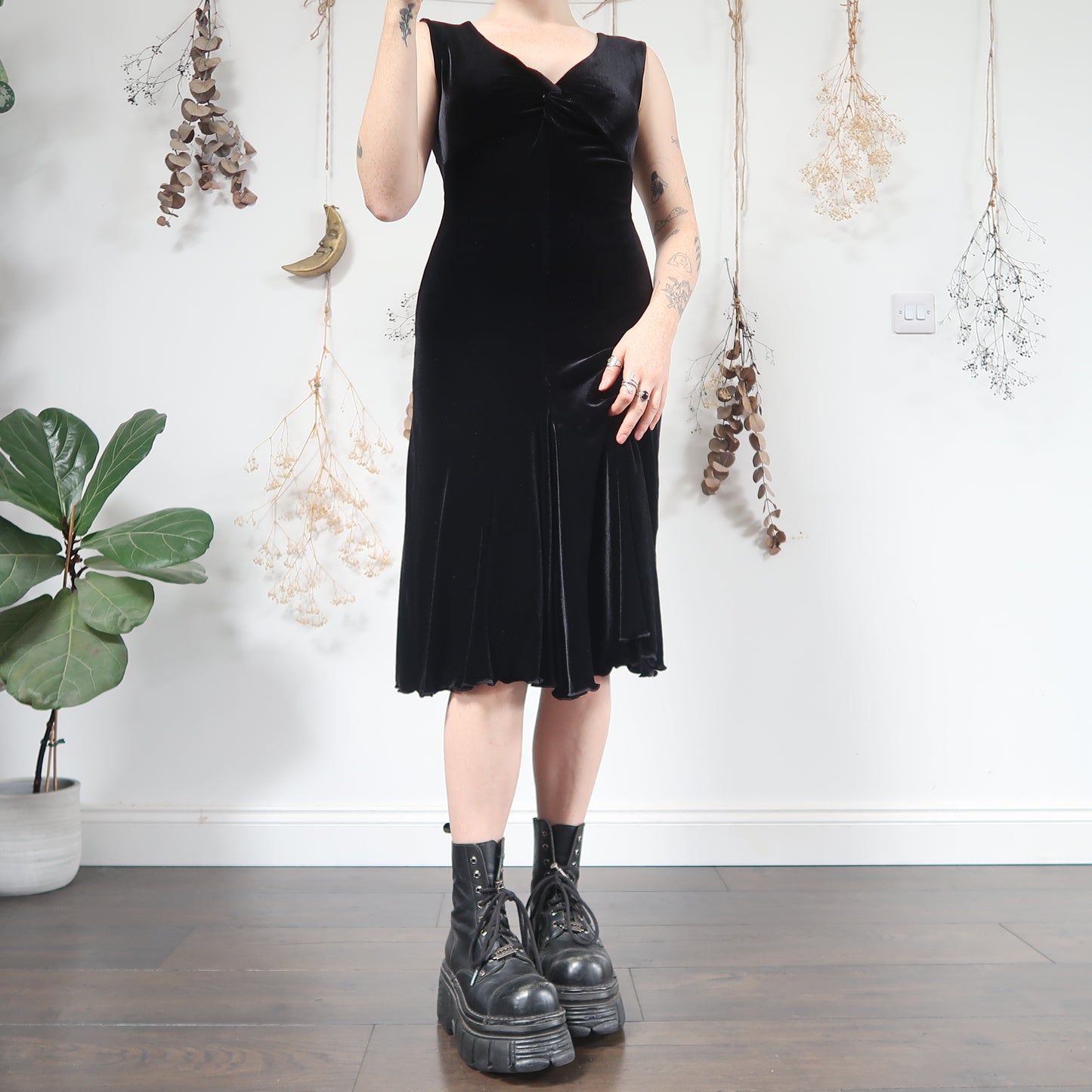 Black velvet dress - size S/M