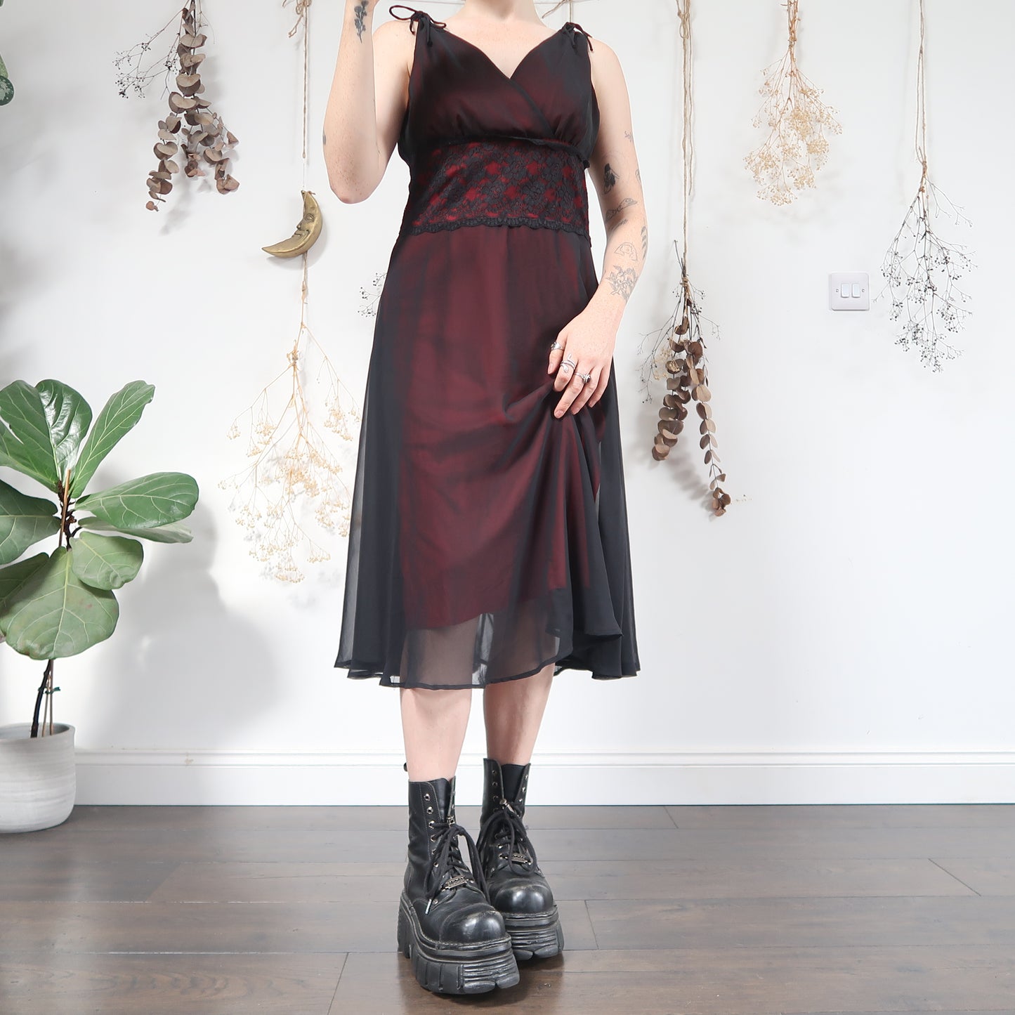 Black red dress - size M