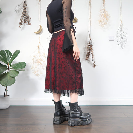 Black red mesh skirt - size M/L