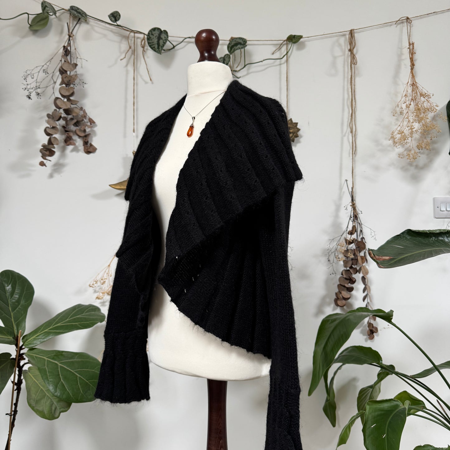 Black knit cardigan - size M