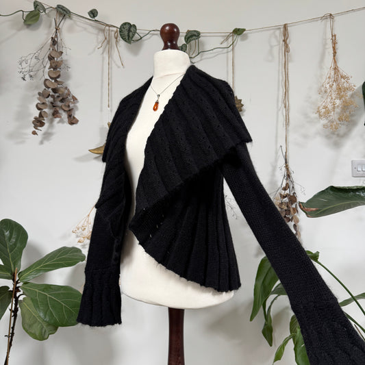 Black knit cardigan - size M