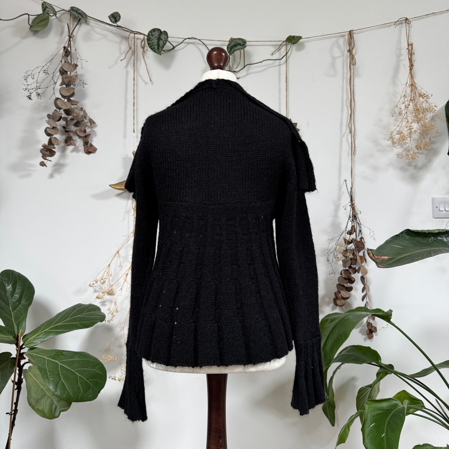 Black knit cardigan - size M