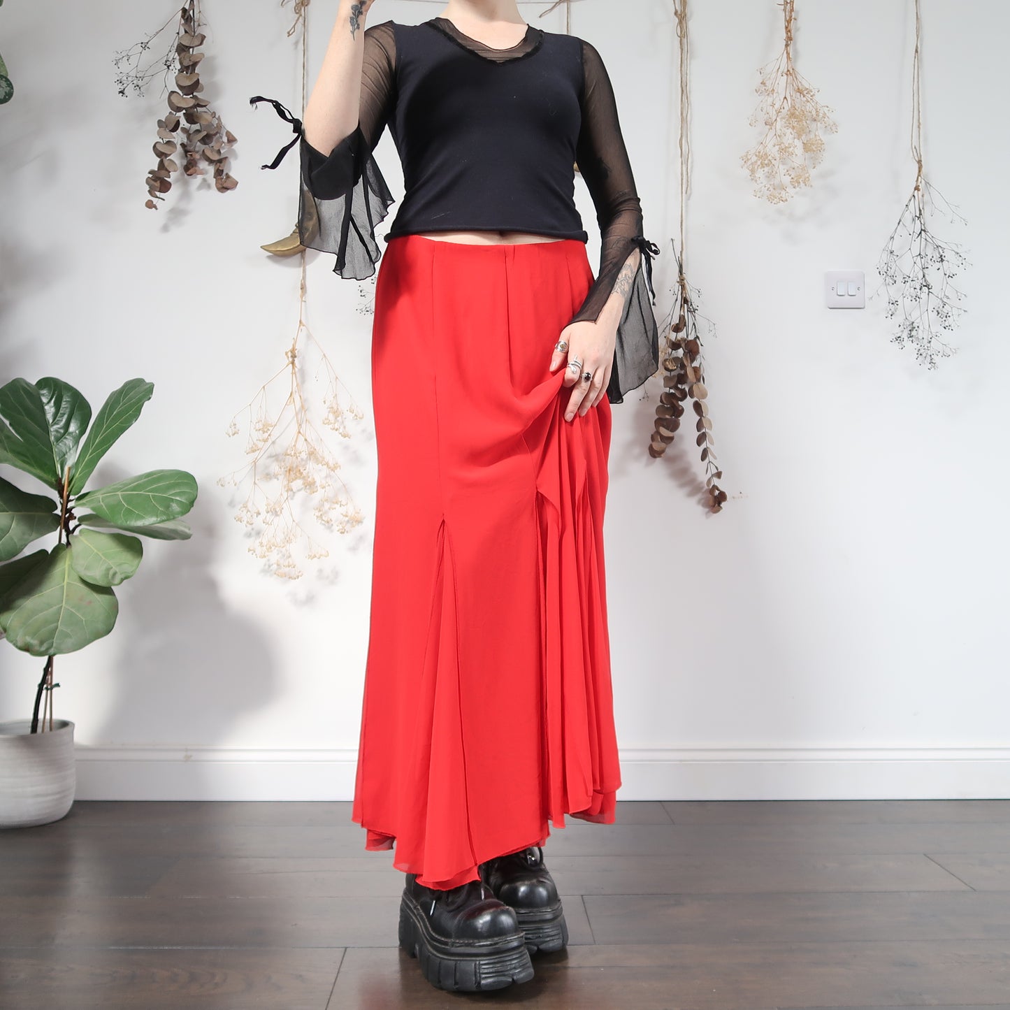 Red maxi skirt - size M