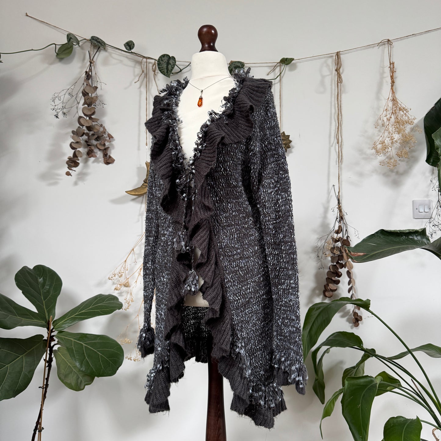 Grey knit cardigan - size M/L