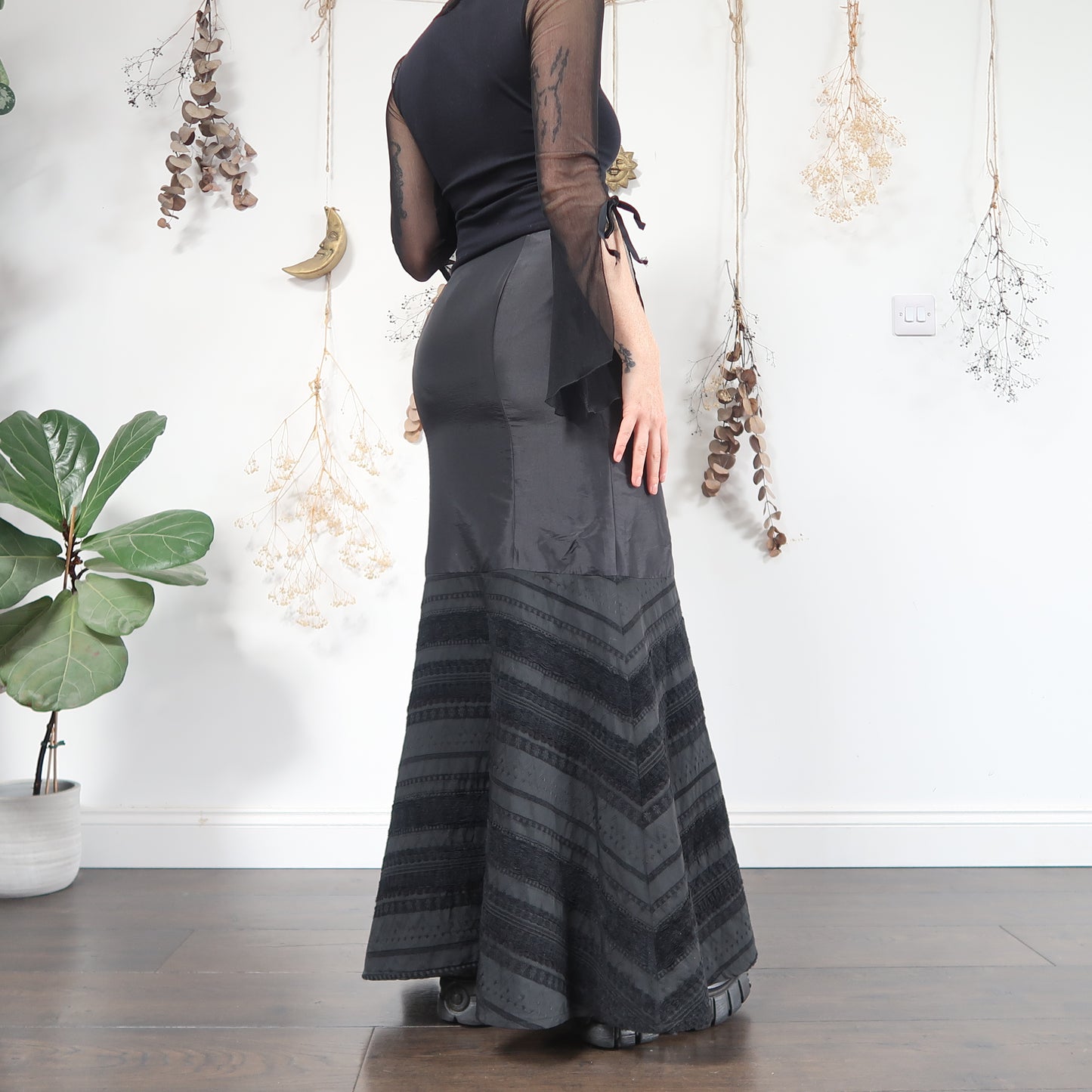 Black maxi skirt - size S/M
