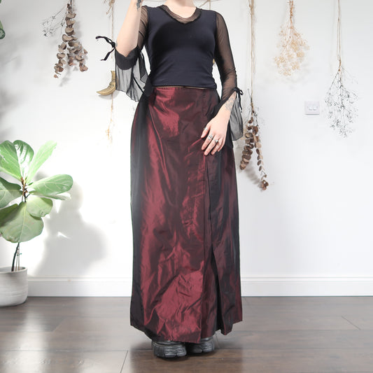 Red iridescent skirt - size M