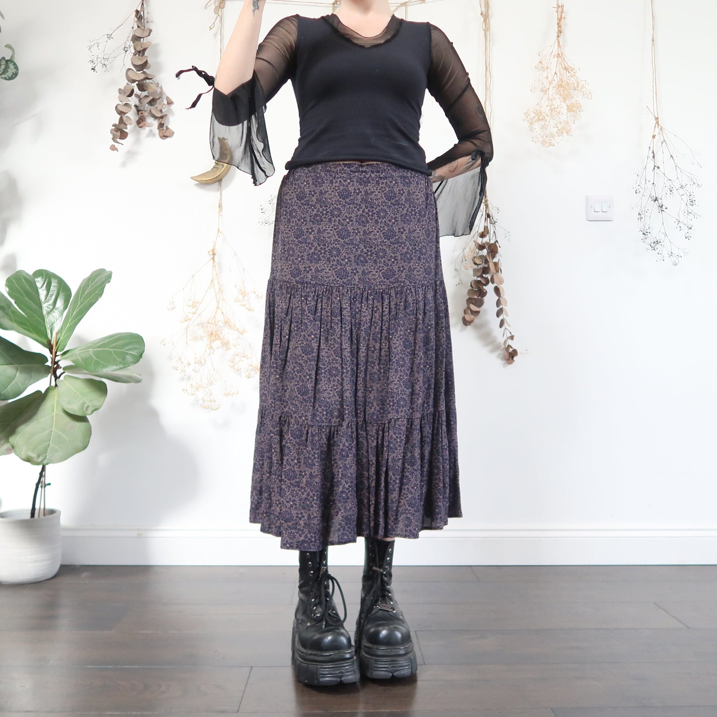 Navy tiered skirt - size L