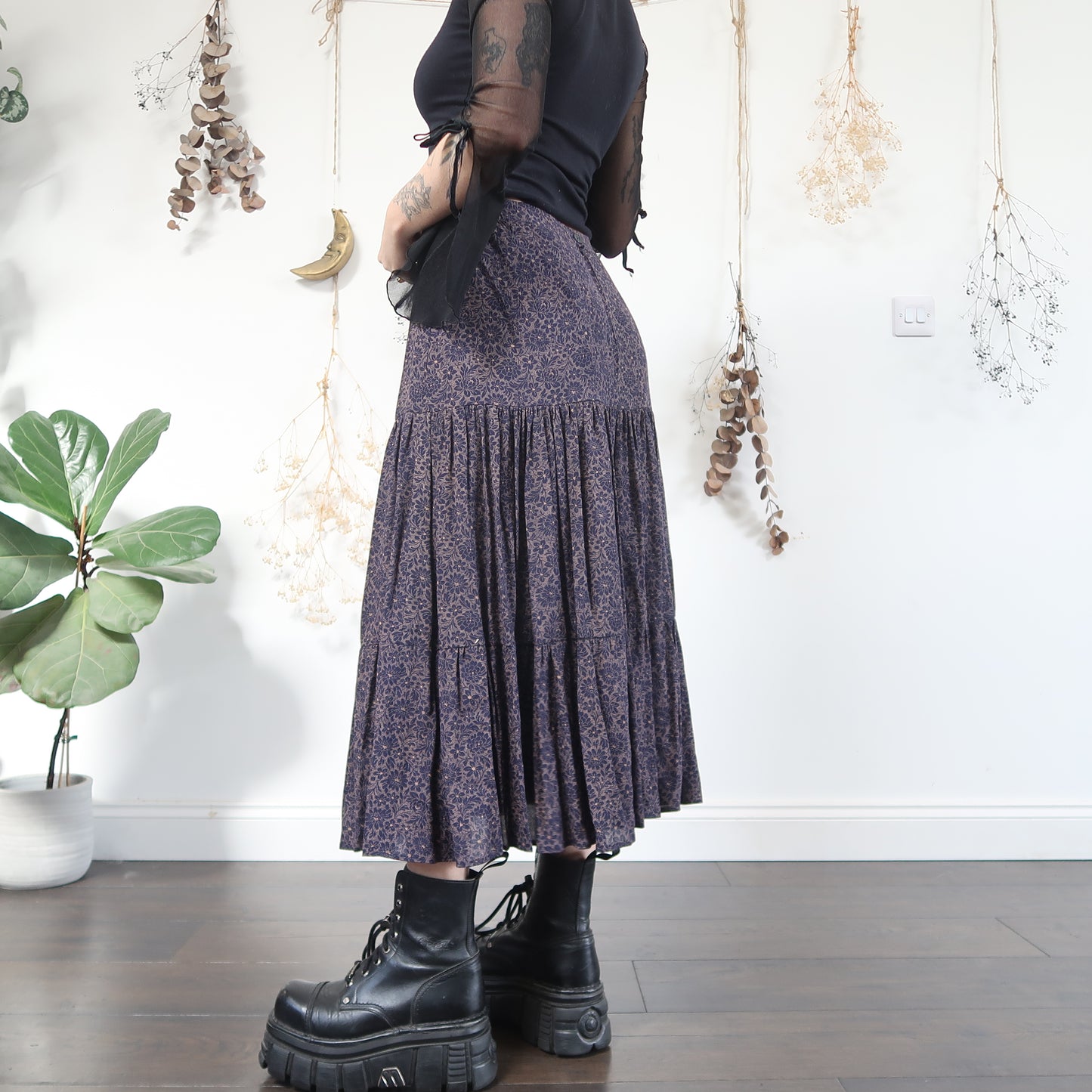 Navy tiered skirt - size L