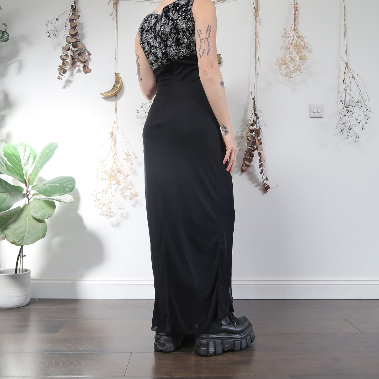 Black dress - size M