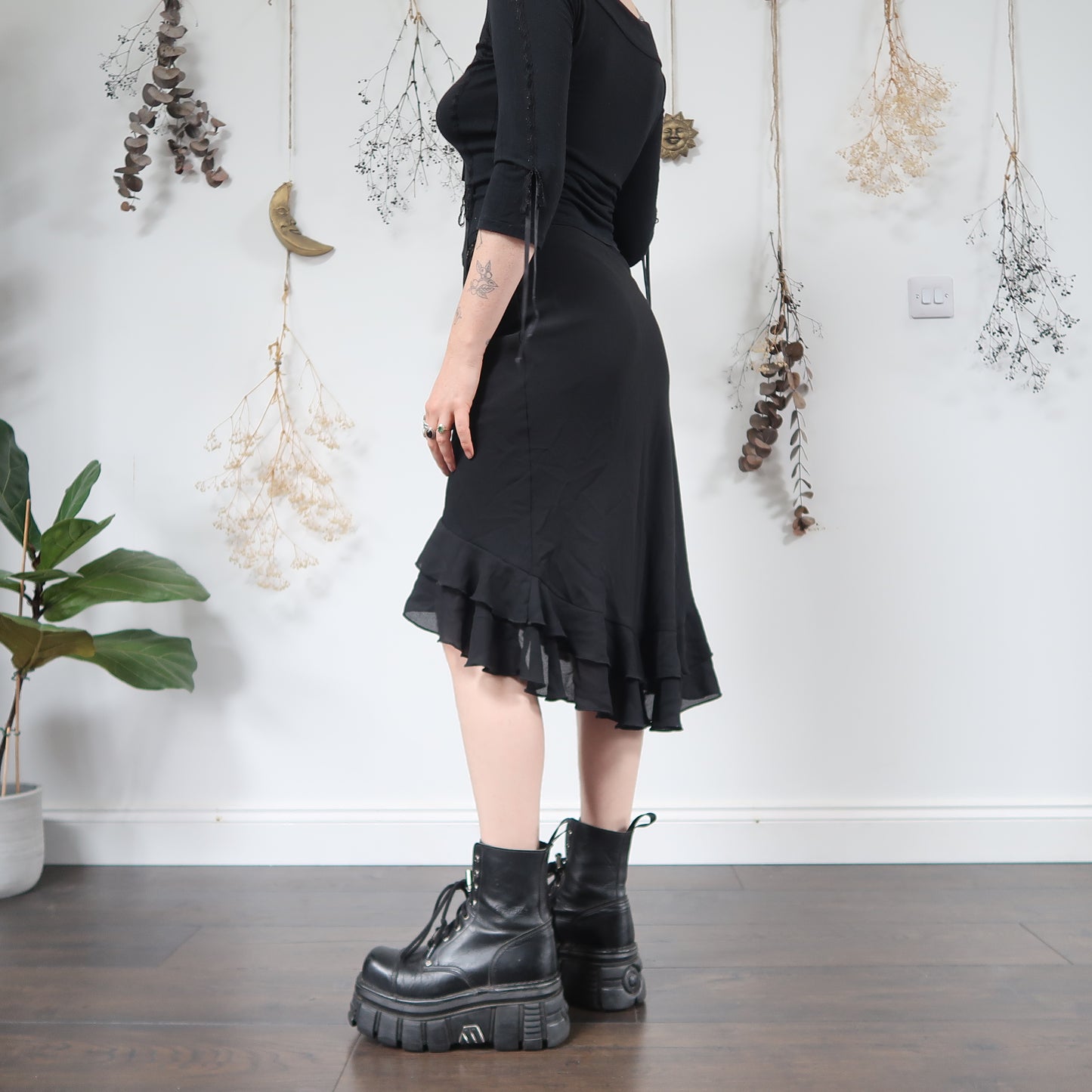 Black midi skirt - size S
