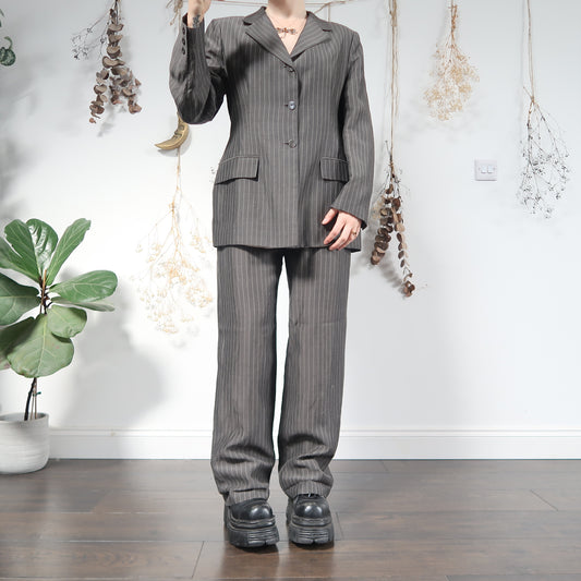 Grey pinstripe suit - size M