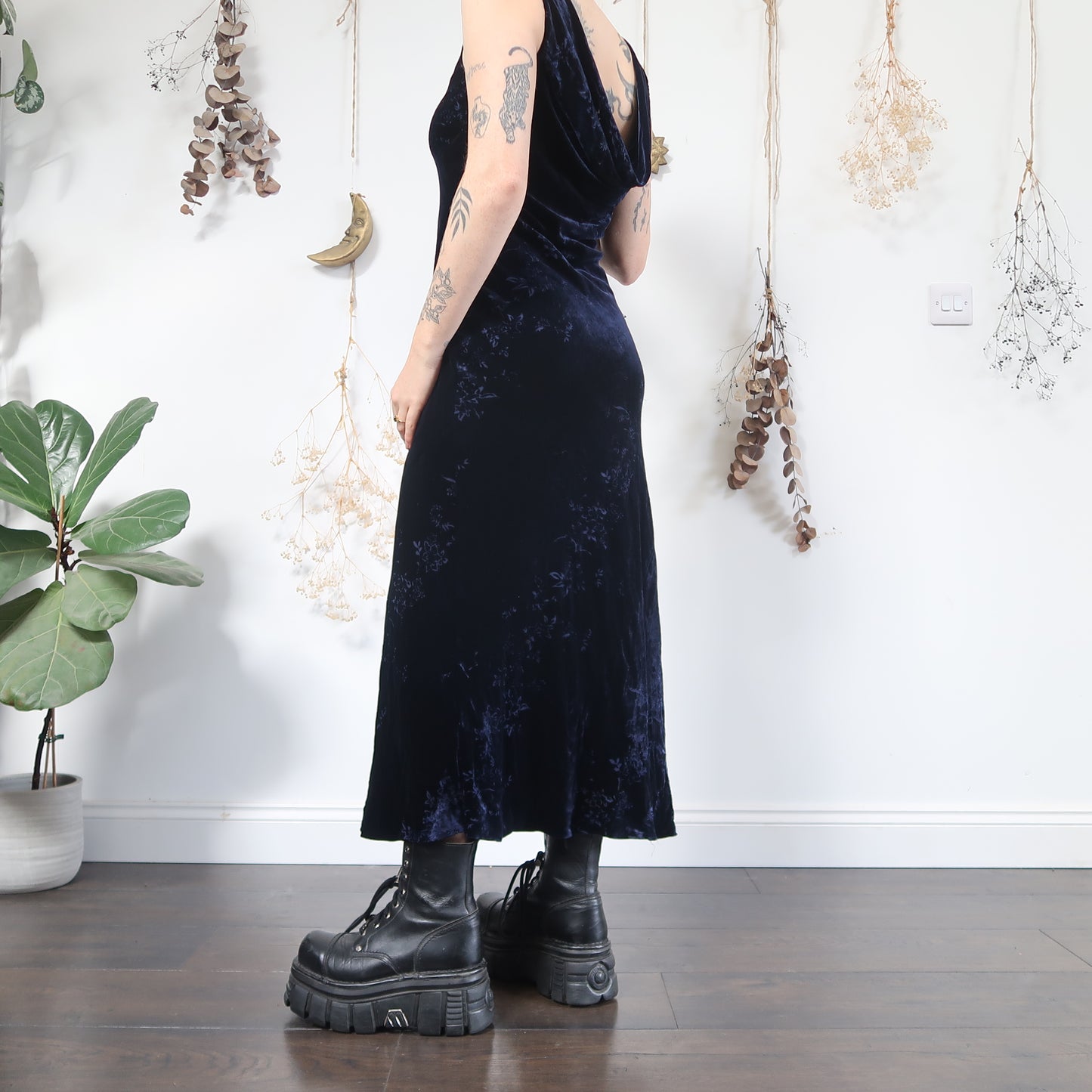 Midnight blue velvet dress - size S