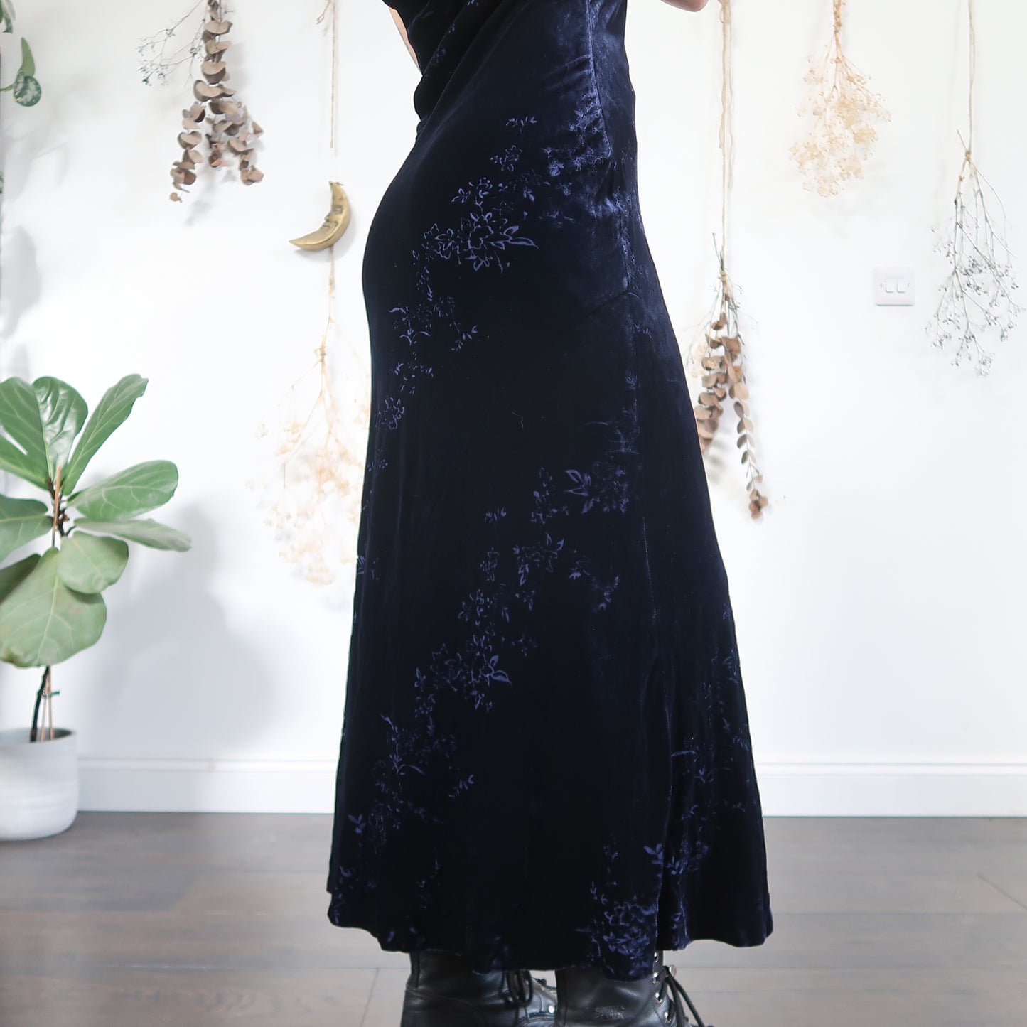 Midnight blue velvet dress - size S