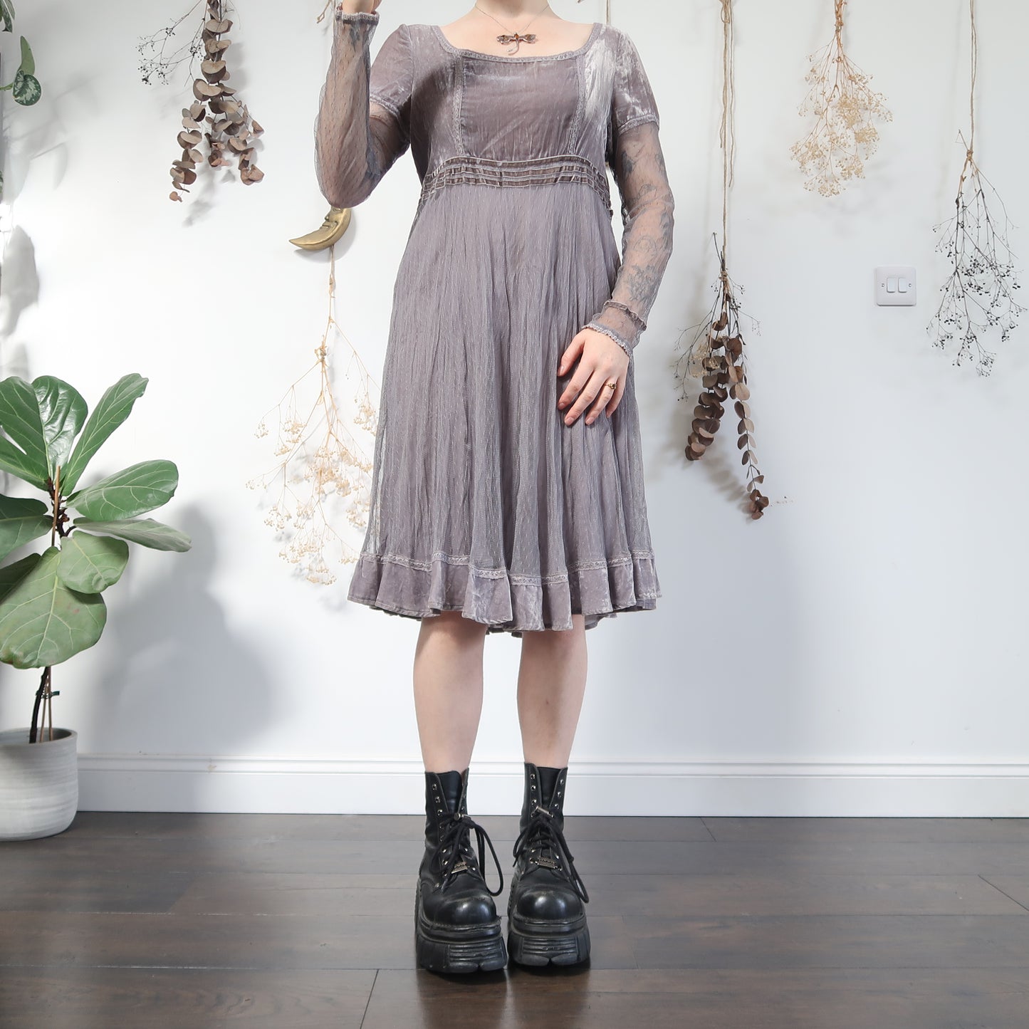 Velvet and mesh dress - size M